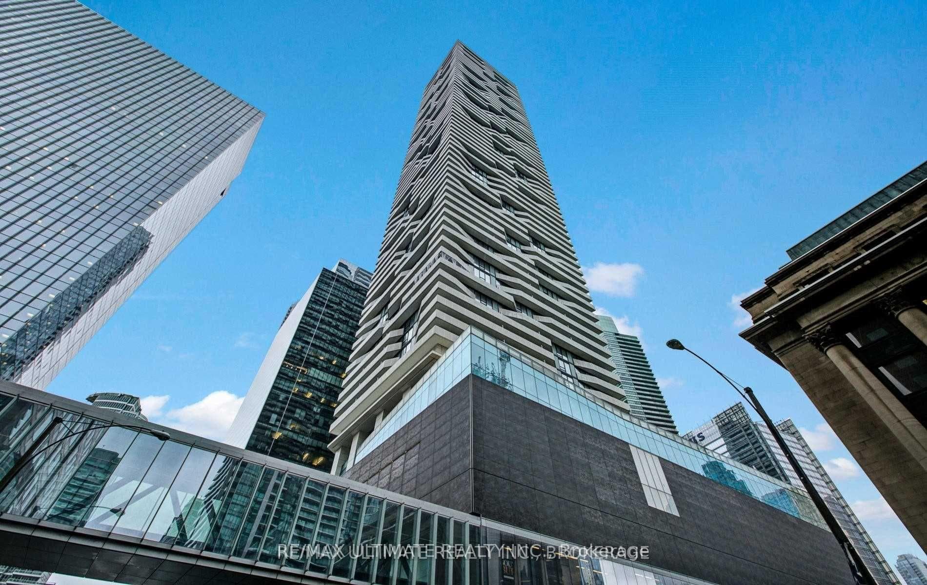 88 Harbour Street Unit 4203, Toronto C01