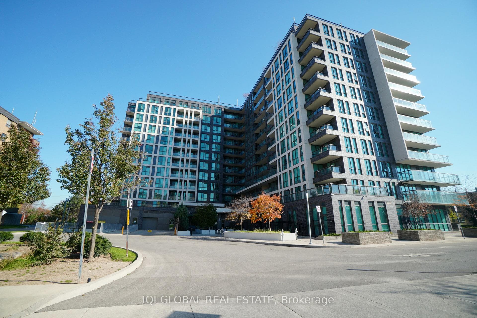 80 Esther Lorrie Drive Unit 1022, Etobicoke (West Mall / Rexdale), ON M9W 0C6 - Photo 1