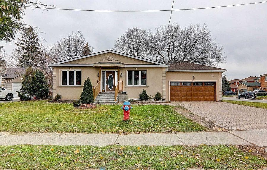297 Ruggles Avenue, Richmond Hill, ON L4C 1Y9 - Photo 1