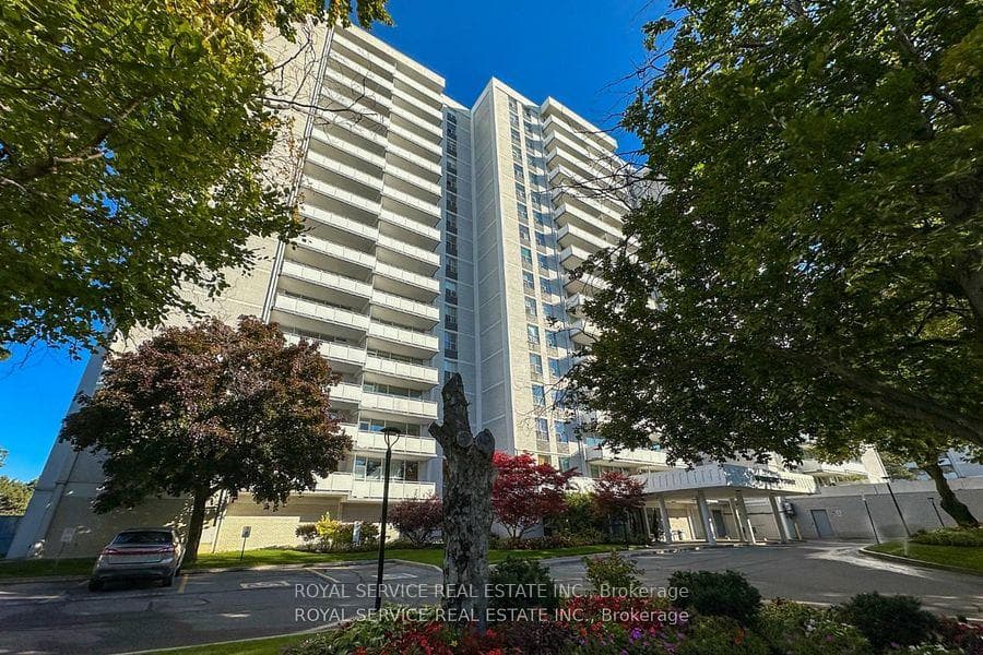 10 Parkway Forest Drive Unit 1008, Hillcrest Village / Bayview Village, ON M2J 1L3 - Photo 1