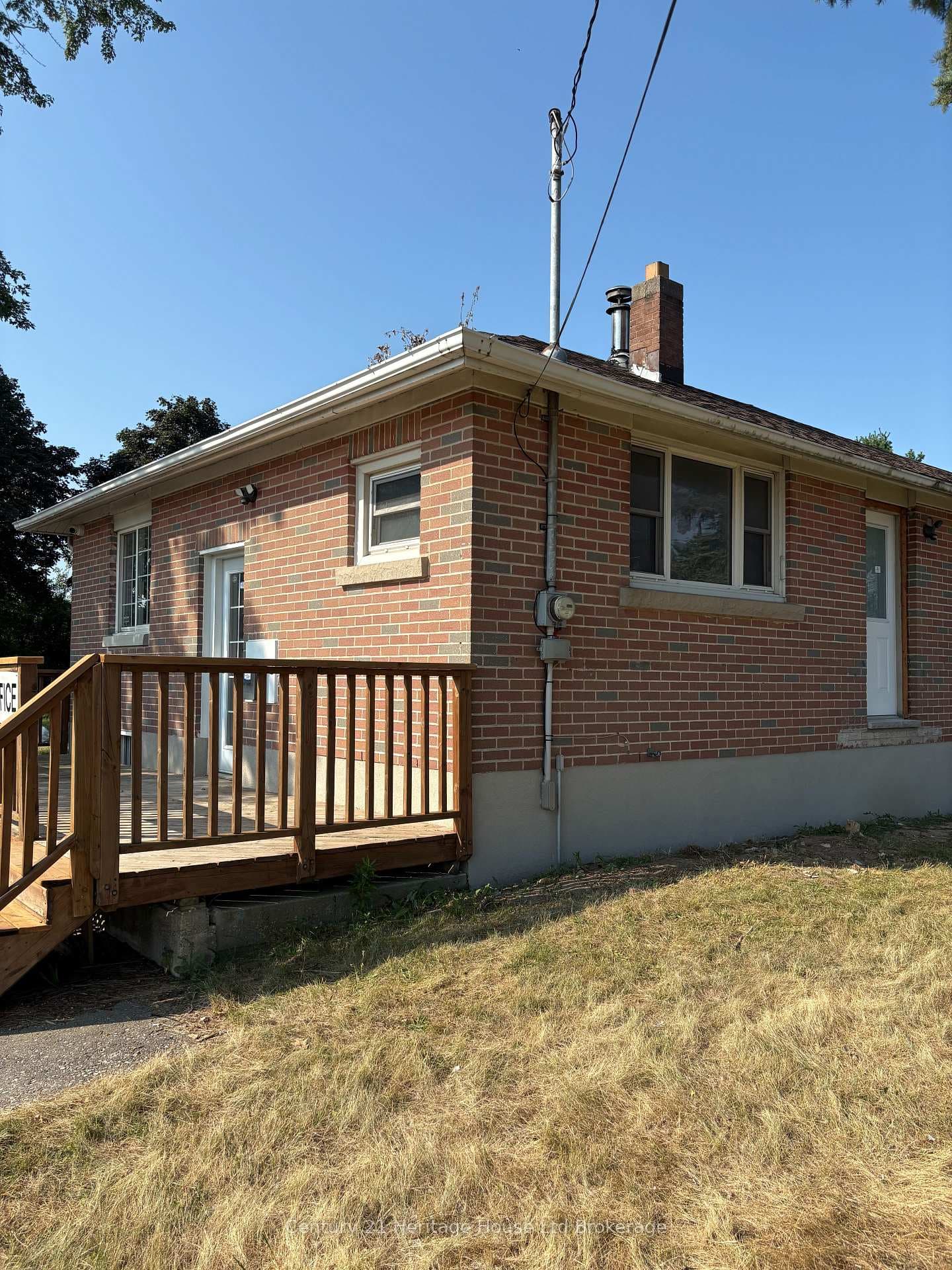 560 Athlone Avenue Unit B, Woodstock, ON N4S 7V8 - Photo 1