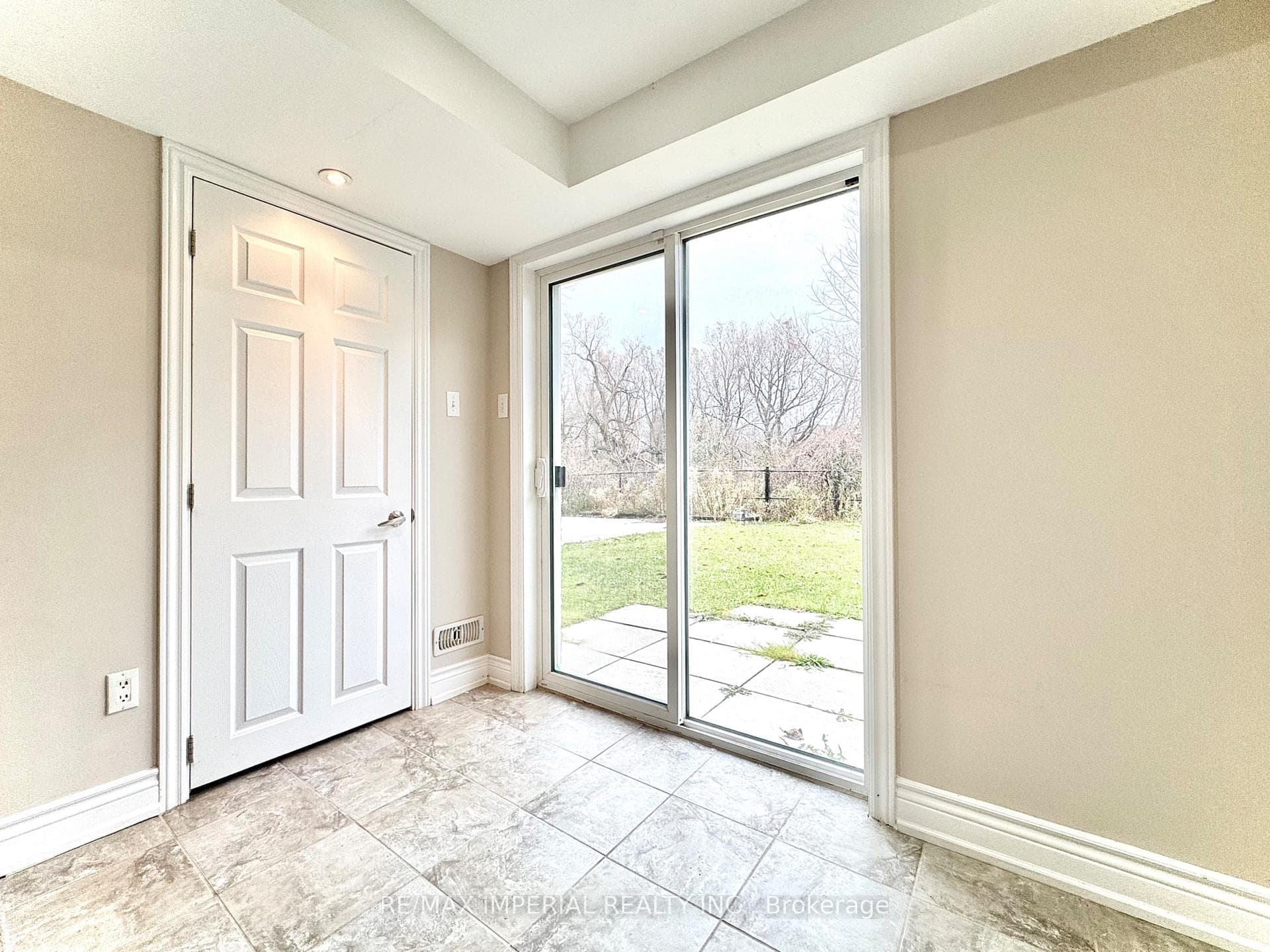 57 Collin Court, Richmond Hill, ON L4E 0X6 - Photo 1