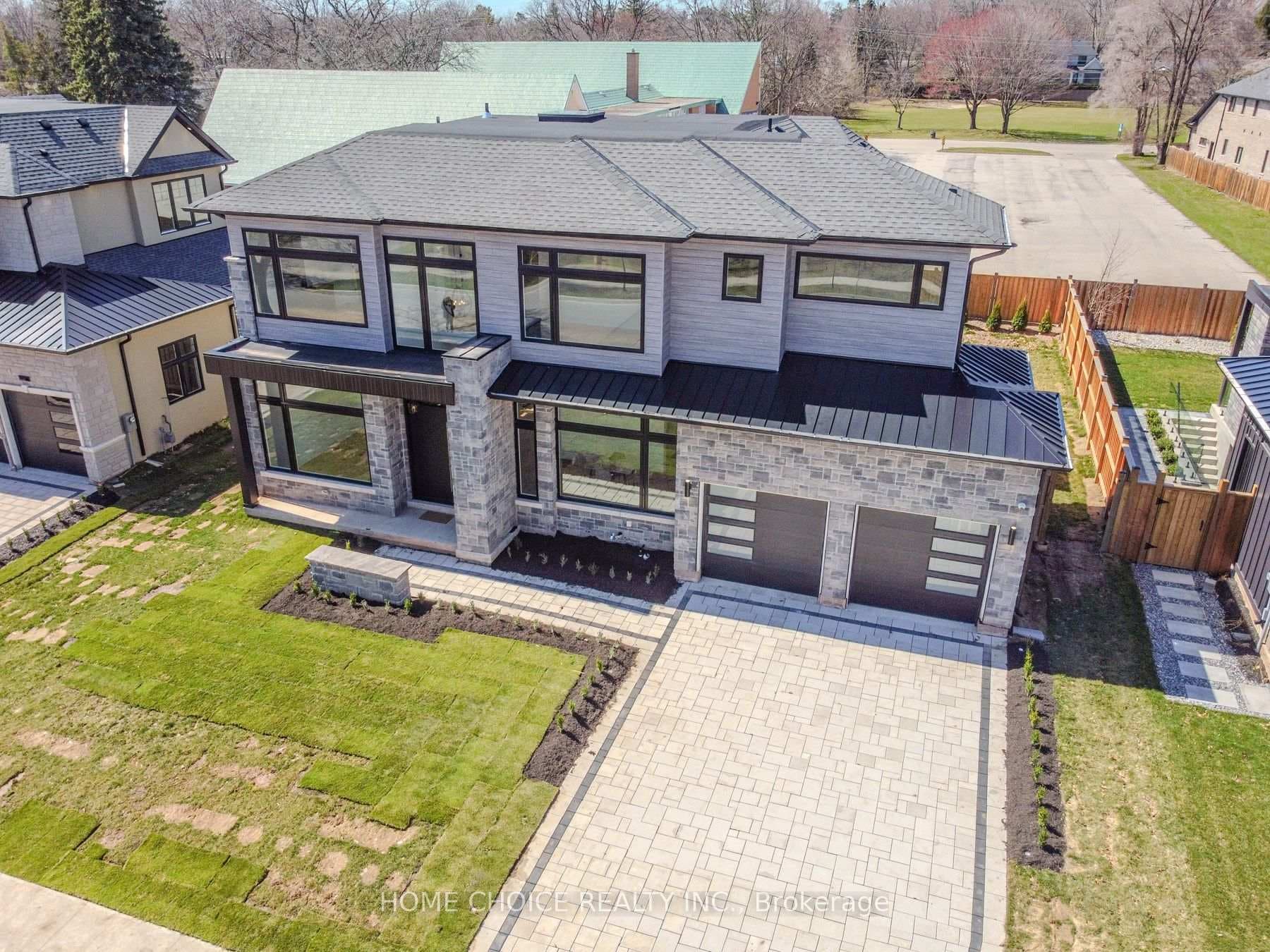 310 Tuck Drive, Burlington, ON L7L 2R1 - Photo 1