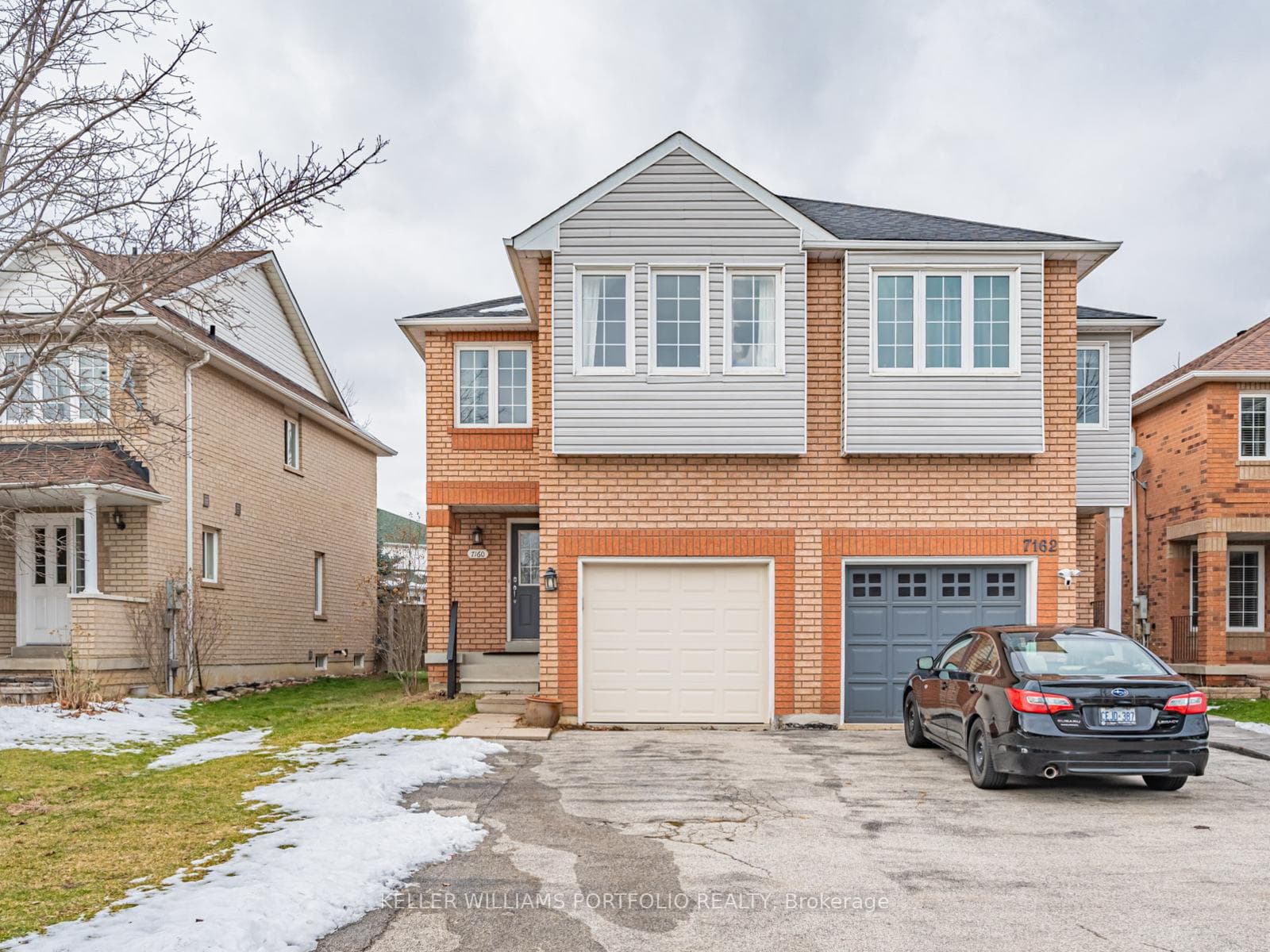 7160 Waldorf Way, Mississauga, ON L5N 7R3 - Photo 1