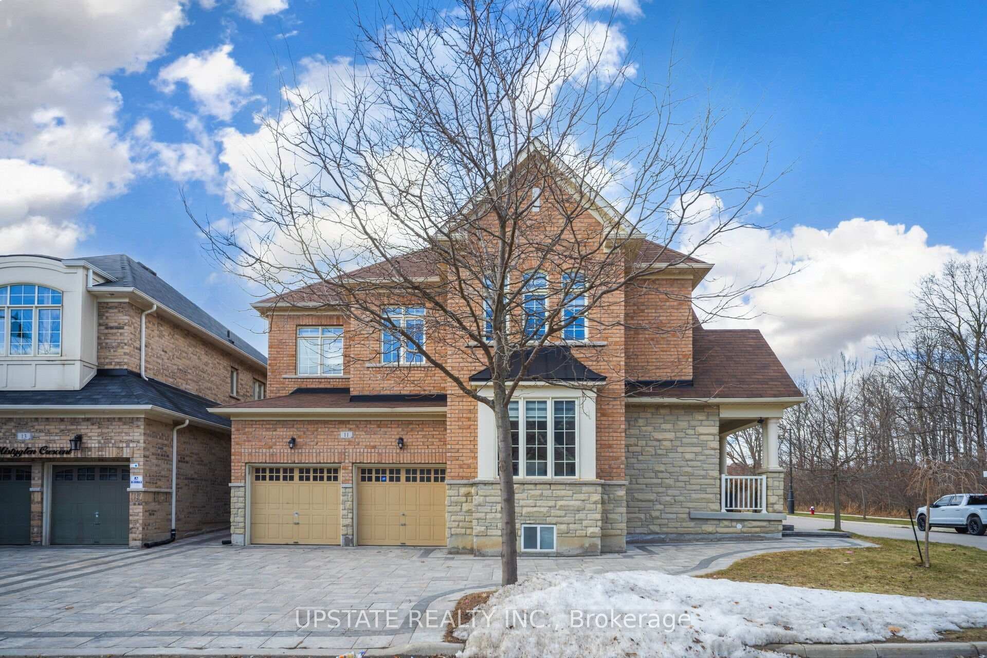 11 Mistyglen Crescent, Brampton
