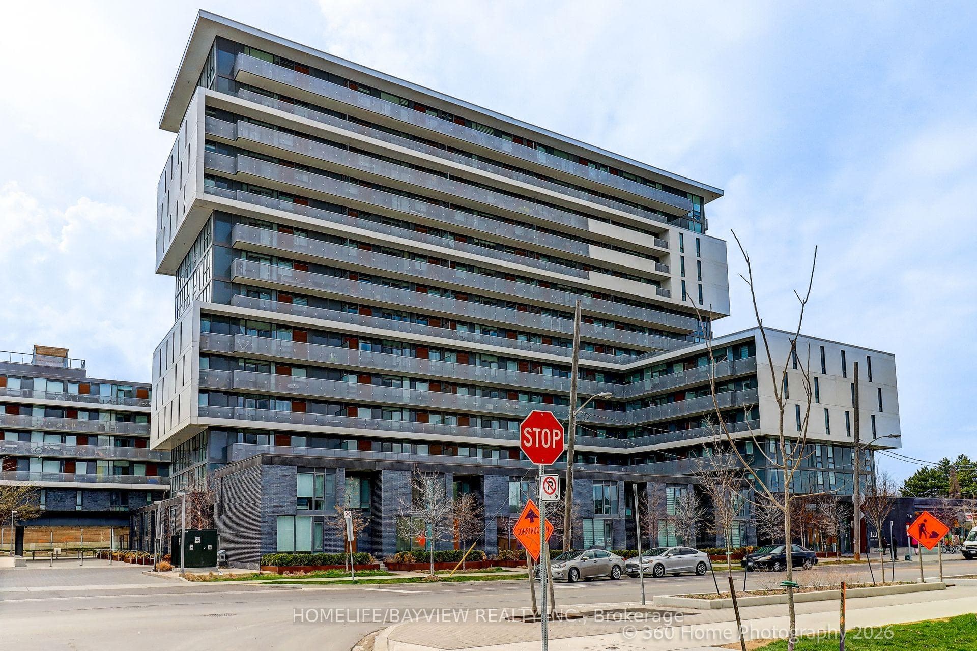 120 VARNA Drive Unit #510, Lawrence Park / Bedford Park, ON M6A 0B3 - Photo 1