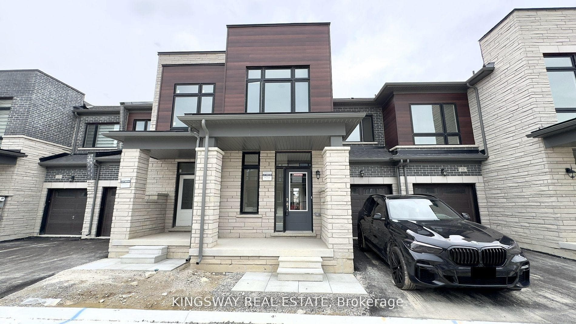 16 Blick Crescent, Aurora, ON L4G 4A7 - Photo 1