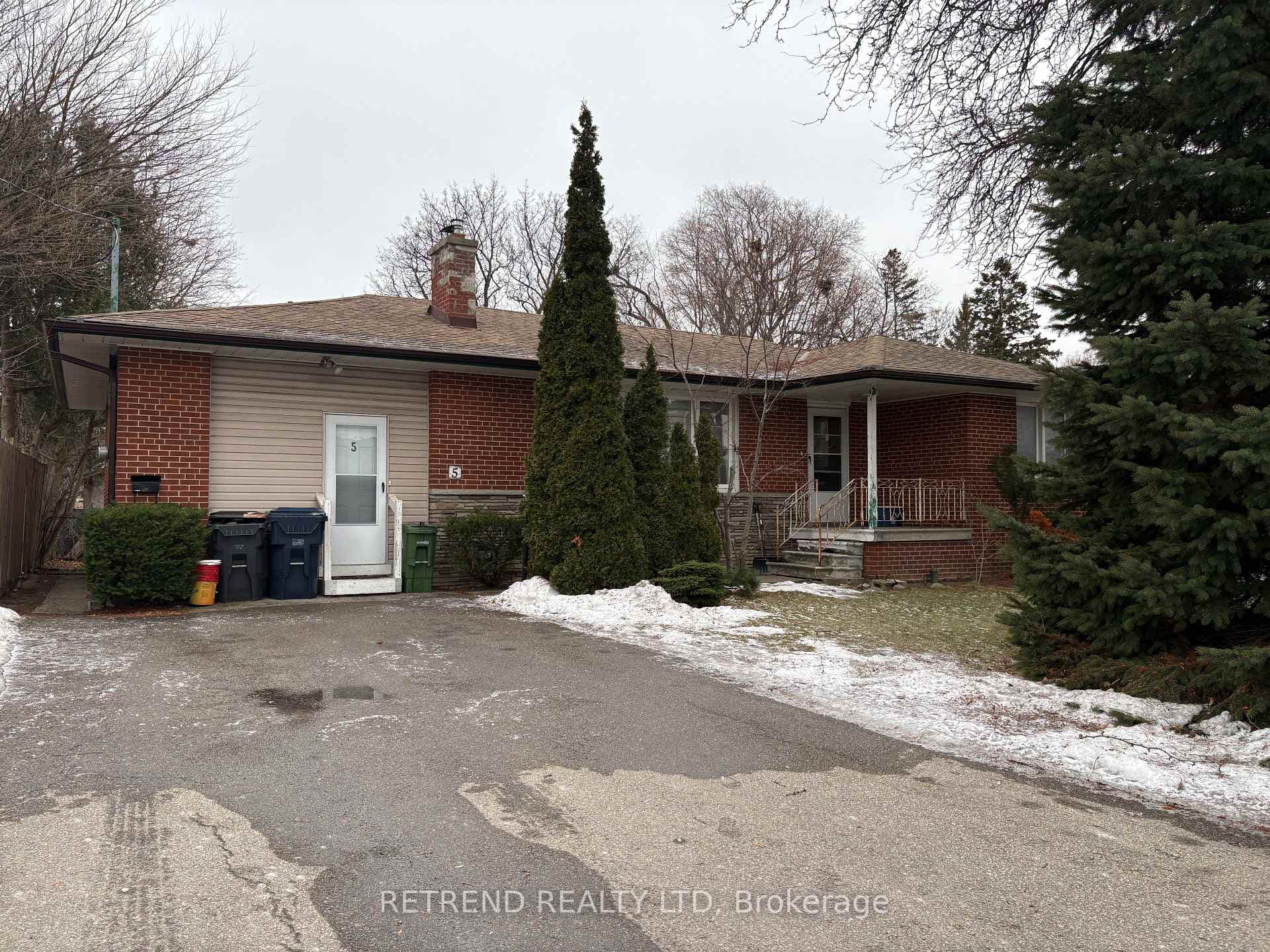 5 Fleetwell Court Unit Main, Thornhill / Willowdale, ON M2R 1L2 - Photo 1