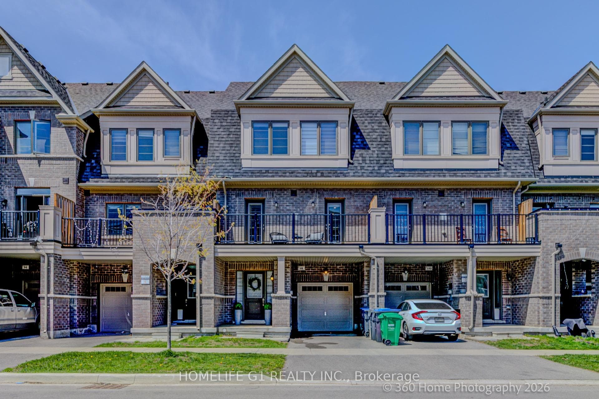 98 Fruitvale Circle, Brampton, ON L7A 5B9 - Photo 1