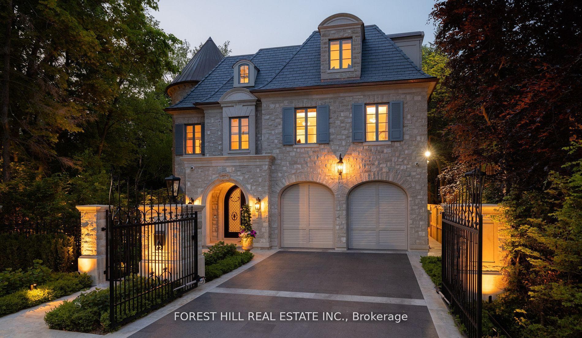 221 Forest Hill Road, Forest Hill / Deer Park, ON M5P 2N3 - Photo 1
