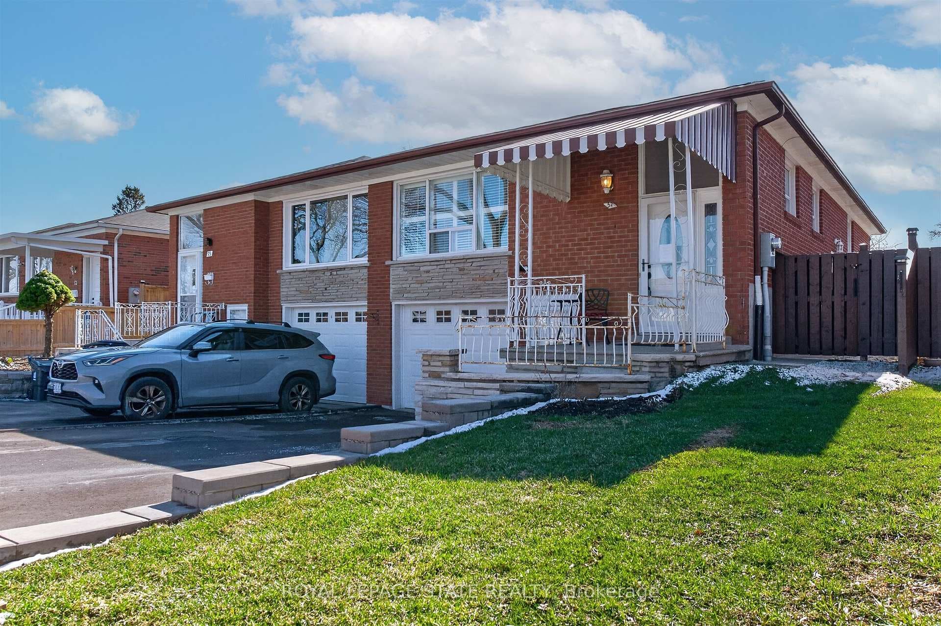 57 Starview Drive, Downsview / Black Creek, ON M9M 1K7 - Photo 1