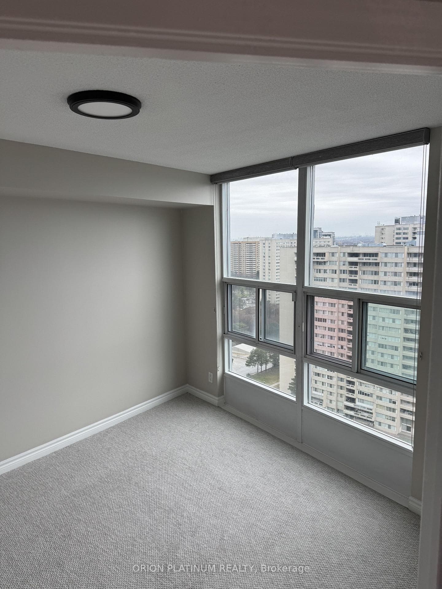 33 Elm Drive Unit 2112, Mississauga