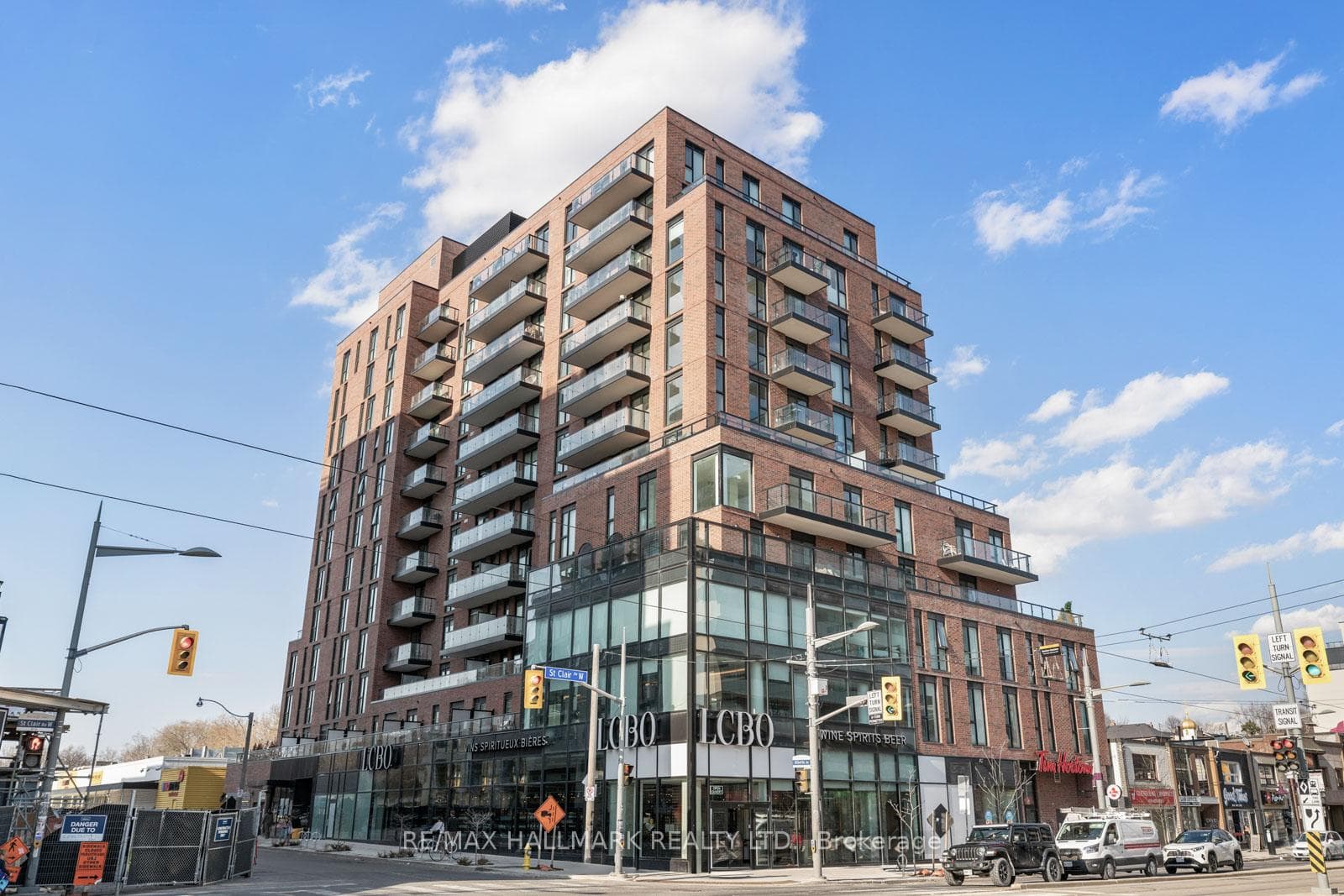 185 Alberta Avenue Unit 1001, Forest Hill / Deer Park, ON M6C 0A5 - Photo 1