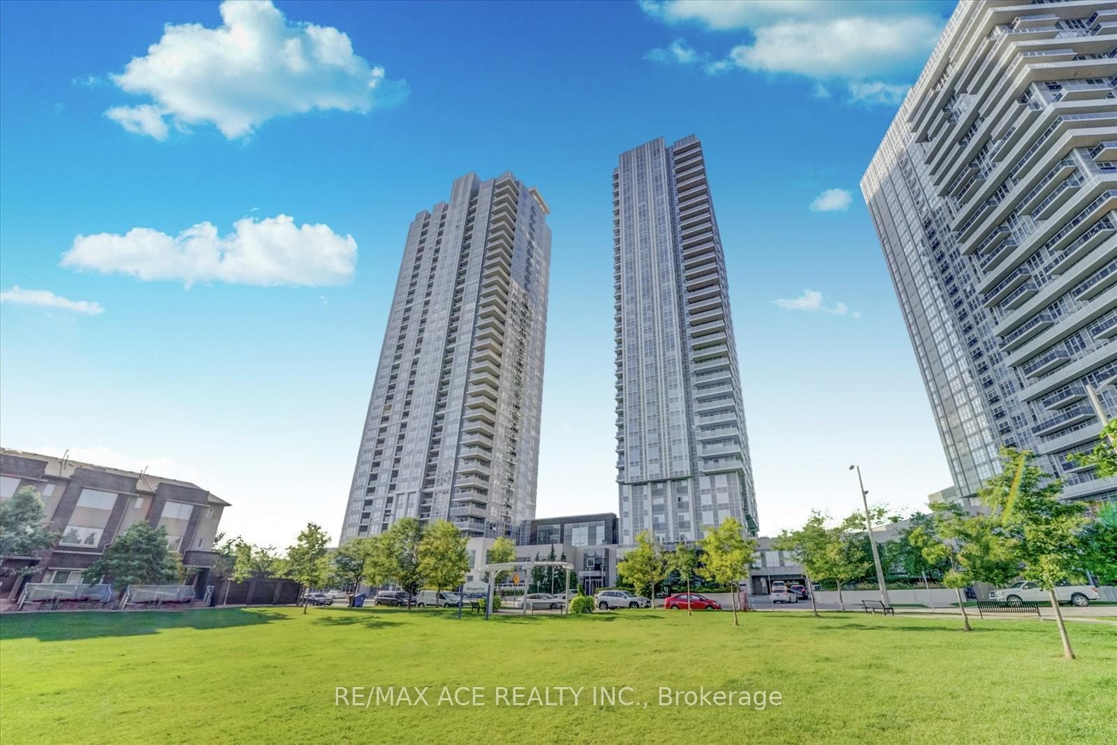 275 Village Green Square Unit 1323, Agincourt / Milliken, ON M1S 0L8 - Photo 1