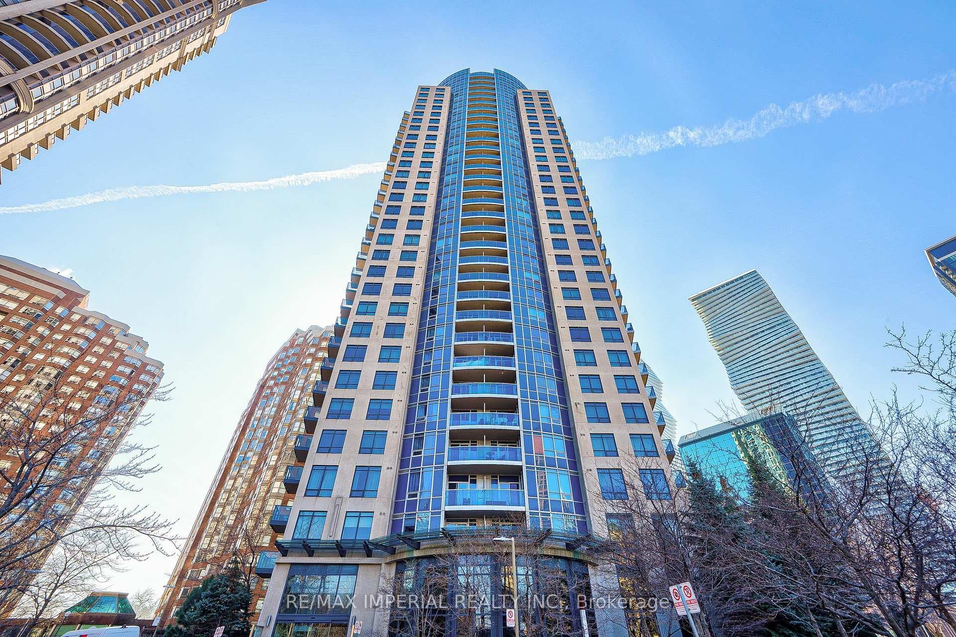 330 Burnhamthorpe Road Unit 1108, Mississauga, ON L5B 0E1 - Photo 1