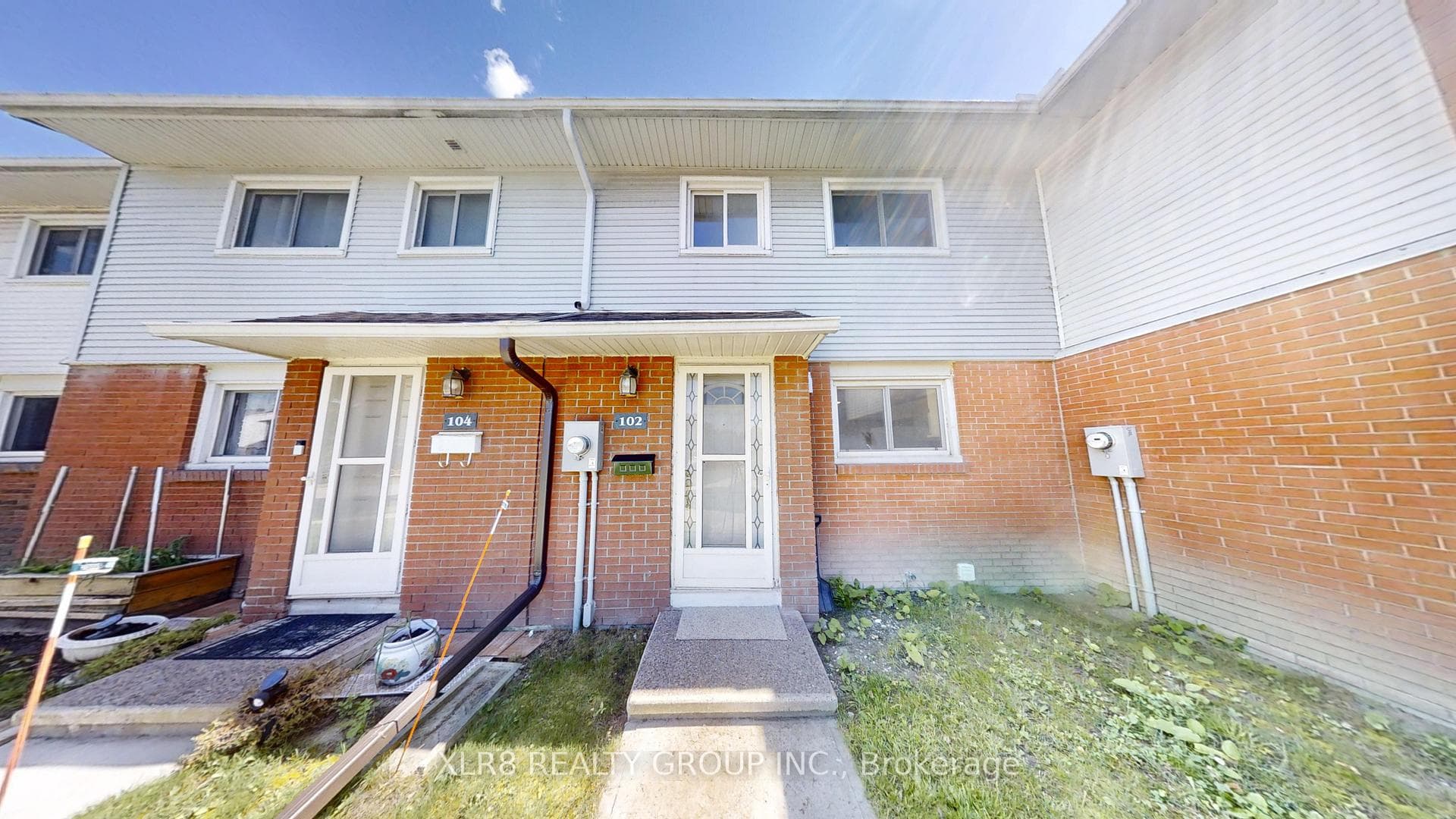 1045 Morrison Drive Unit 102, Parkway Park - Queensway Terrace S and Area, ON K2H 7L2 - Photo 1