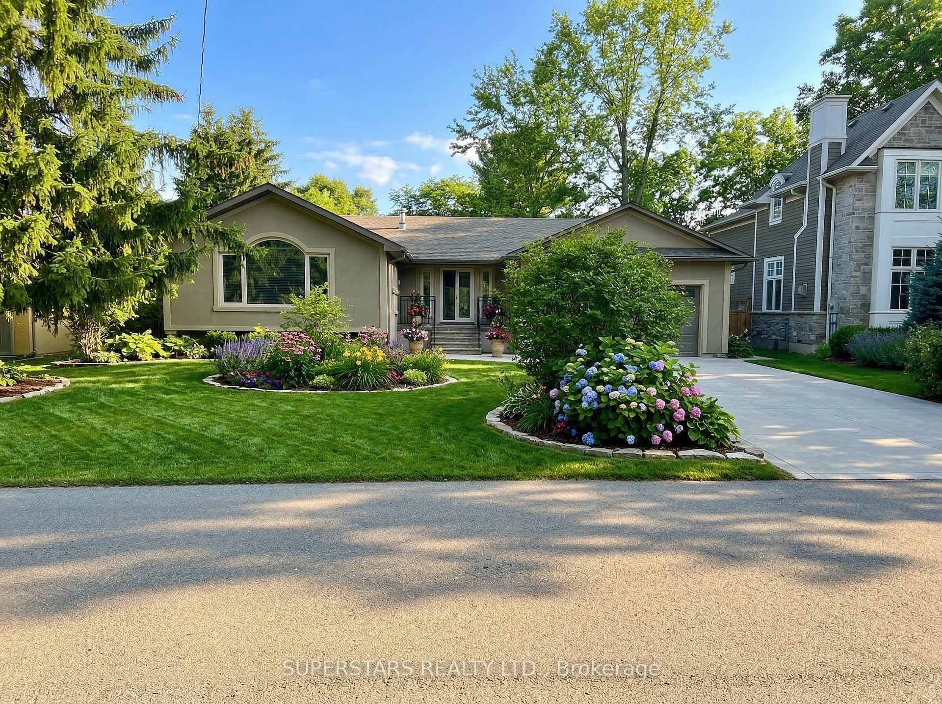 366 Winston Road, Oakville