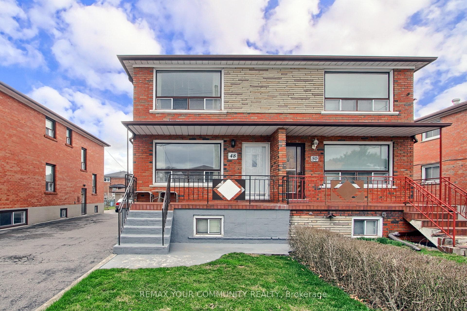 48 North Woodrow Boulevard, Dorset Park / Kennedy Park, ON M1K 1W3 - Photo 1