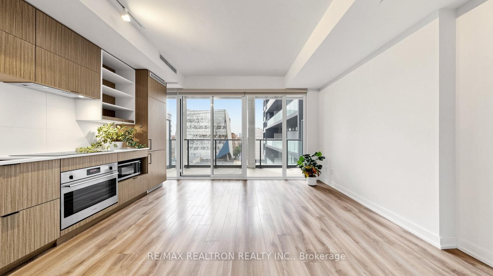 20 Edward Street Unit 619, Downtown Toronto / Waterfront, ON M5G 0C5 - Photo 1