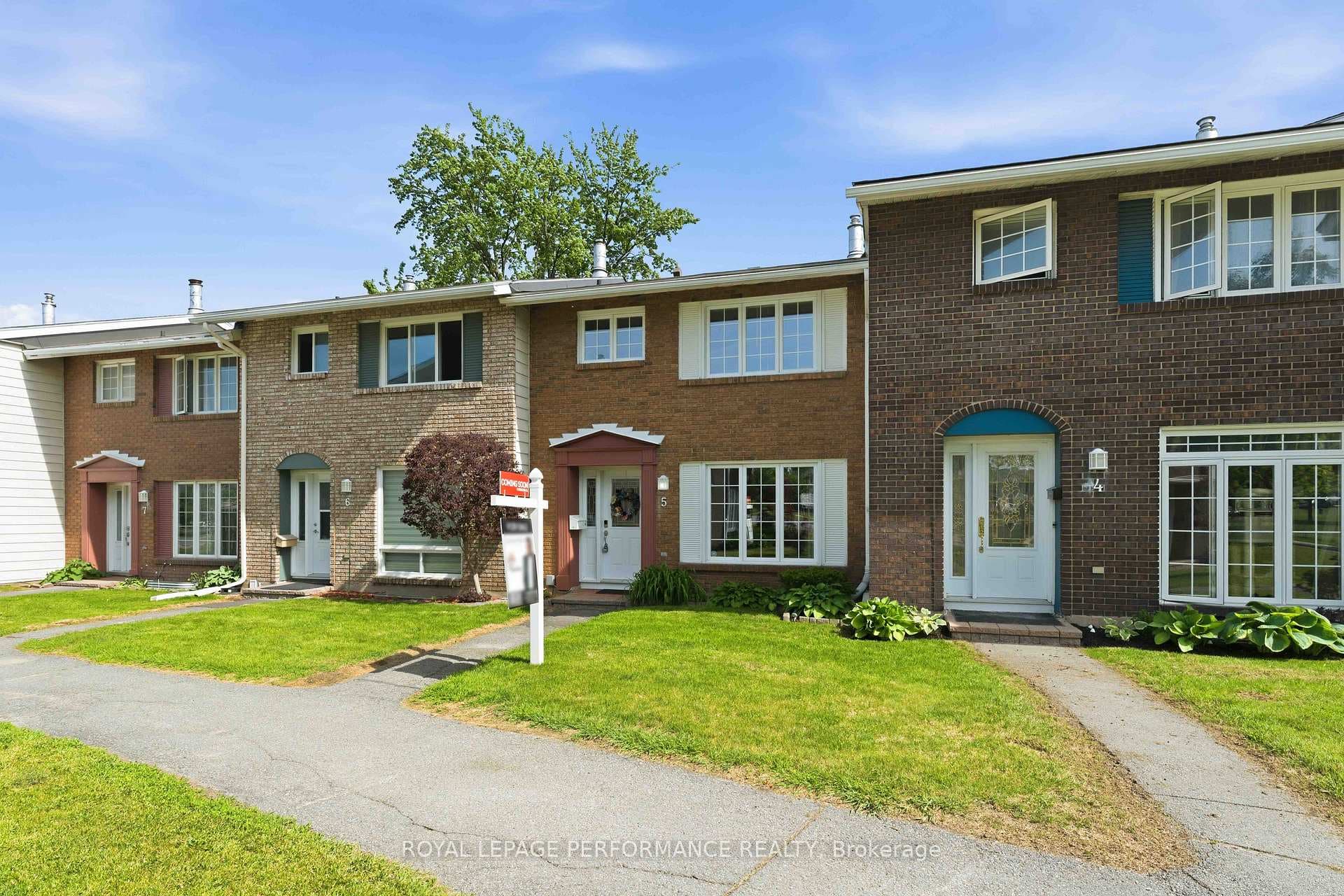 2051 Jasmine Crescent Unit 5, Beacon Hill North - South and Area, ON K1J 7W2 - Photo 1