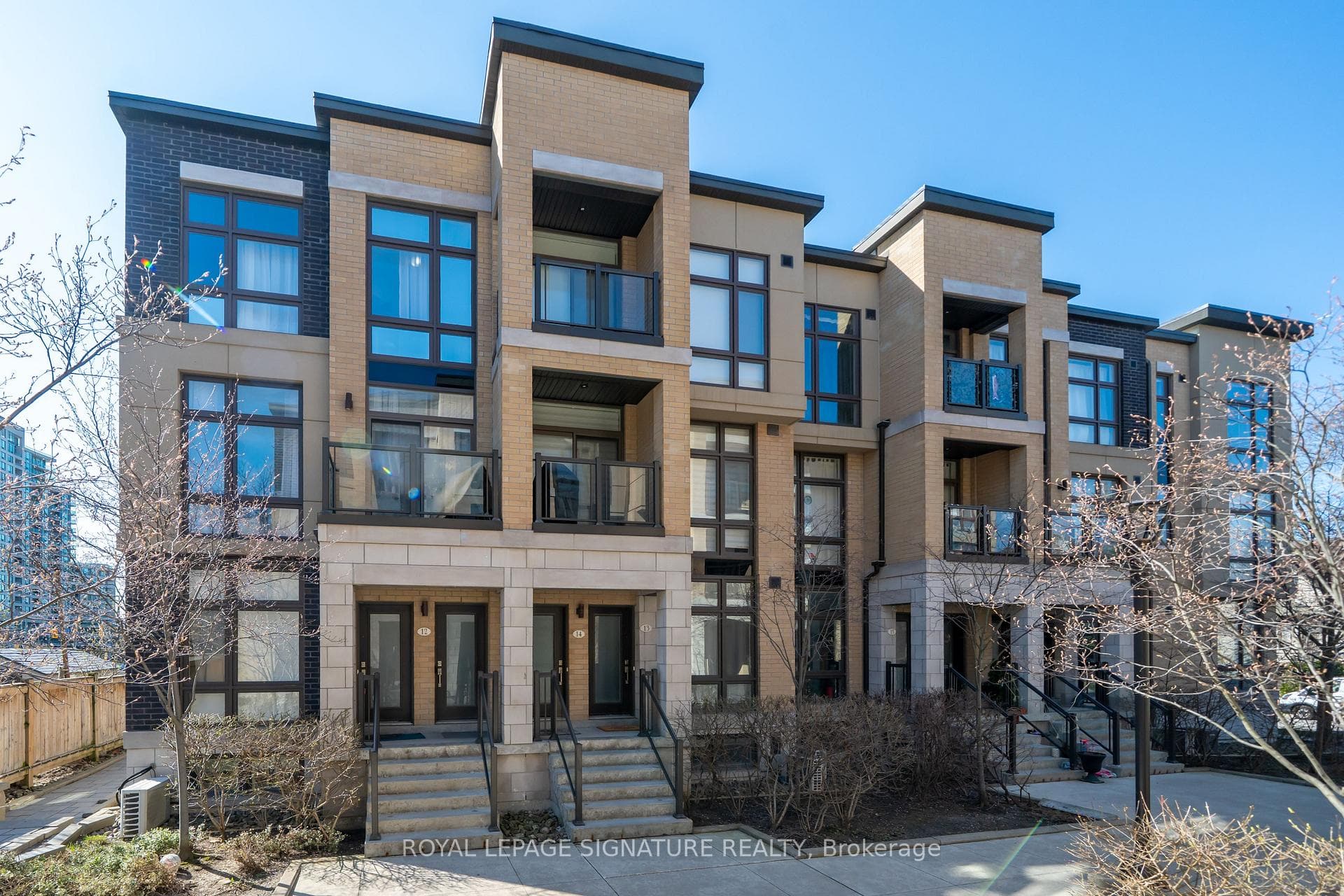 11 Eldora Avenue Unit 13, Thornhill / Willowdale, ON M2M 0B5 - Photo 1