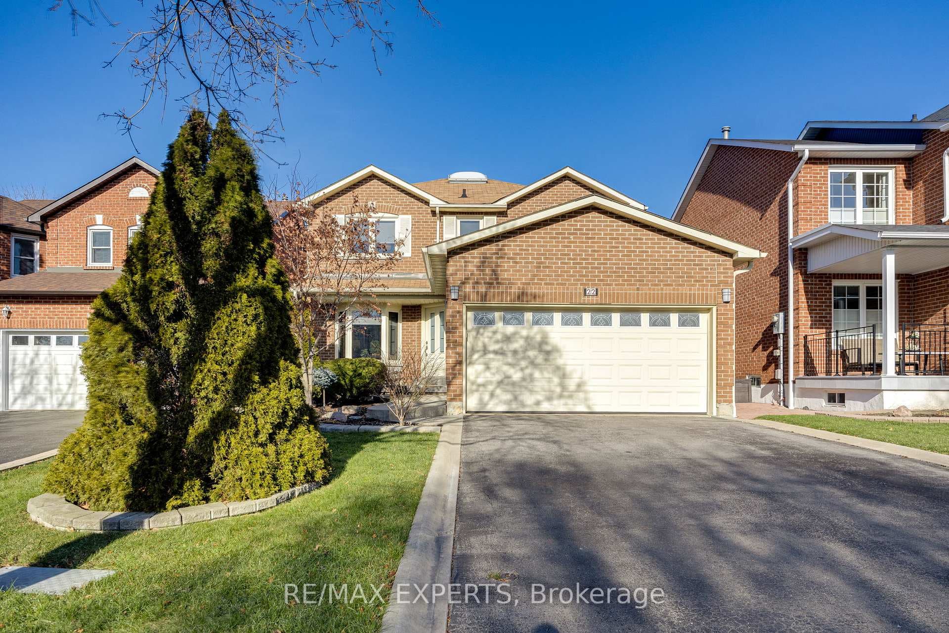 22 Afton Crescent, Vaughan