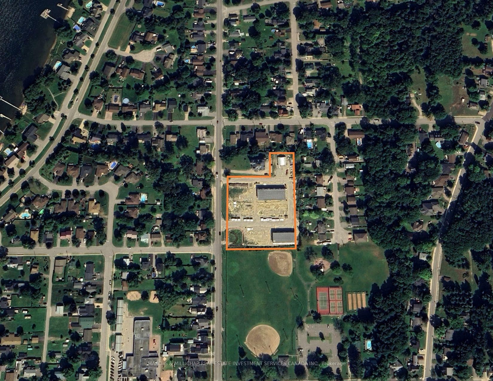 77 Fox Street, Penetanguishene, ON L9M 1C5 - Photo 1