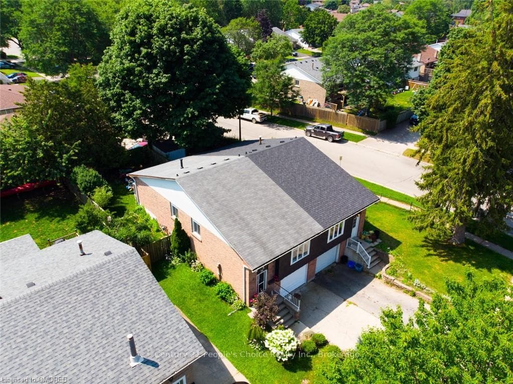 79 WESTCHESTER Way, Brantford, ON N3R 6T4 - Photo 1