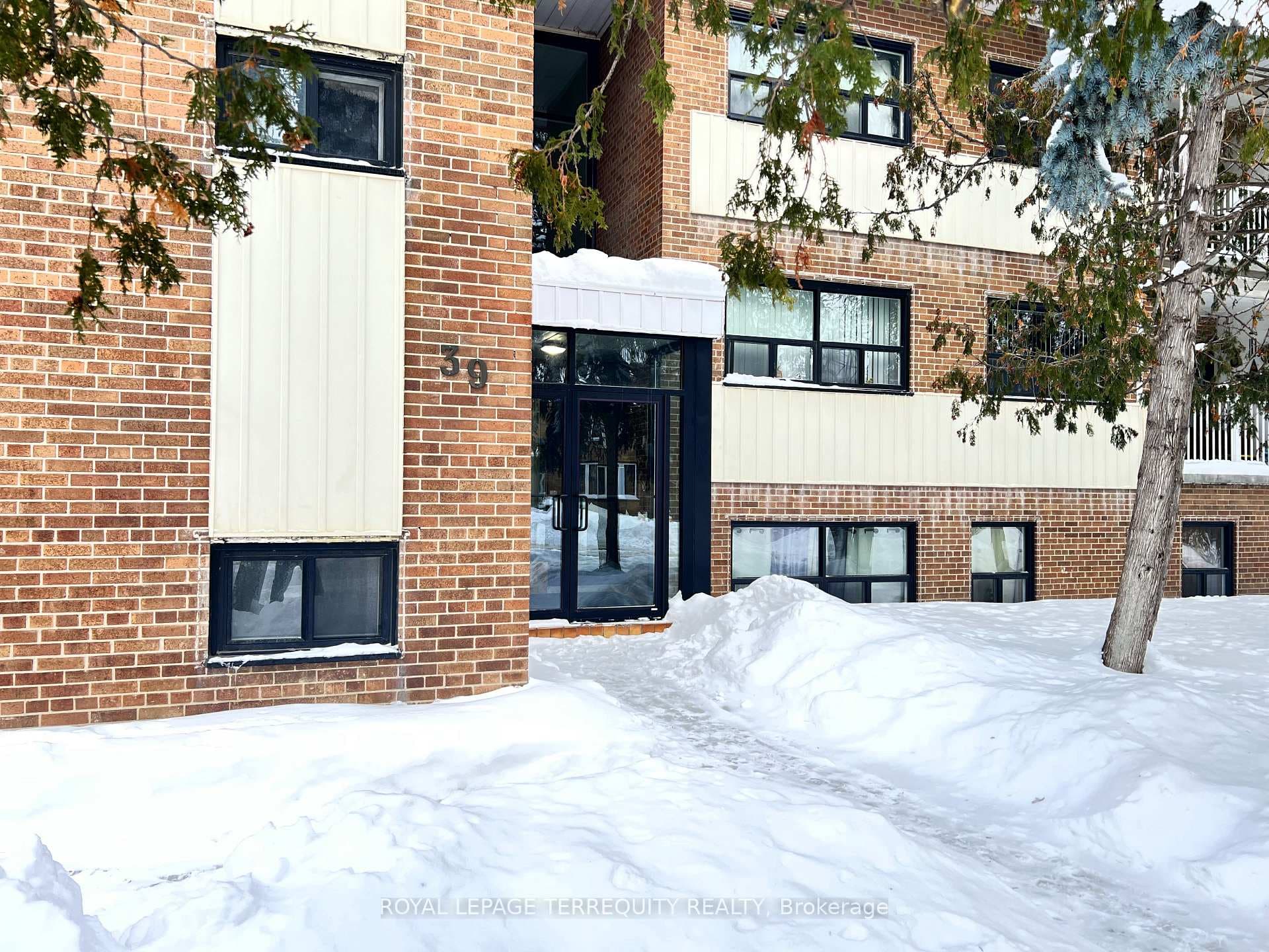39 Leduc Drive Unit 7, Etobicoke (West Mall / Rexdale), ON M9W 2A8 - Photo 1