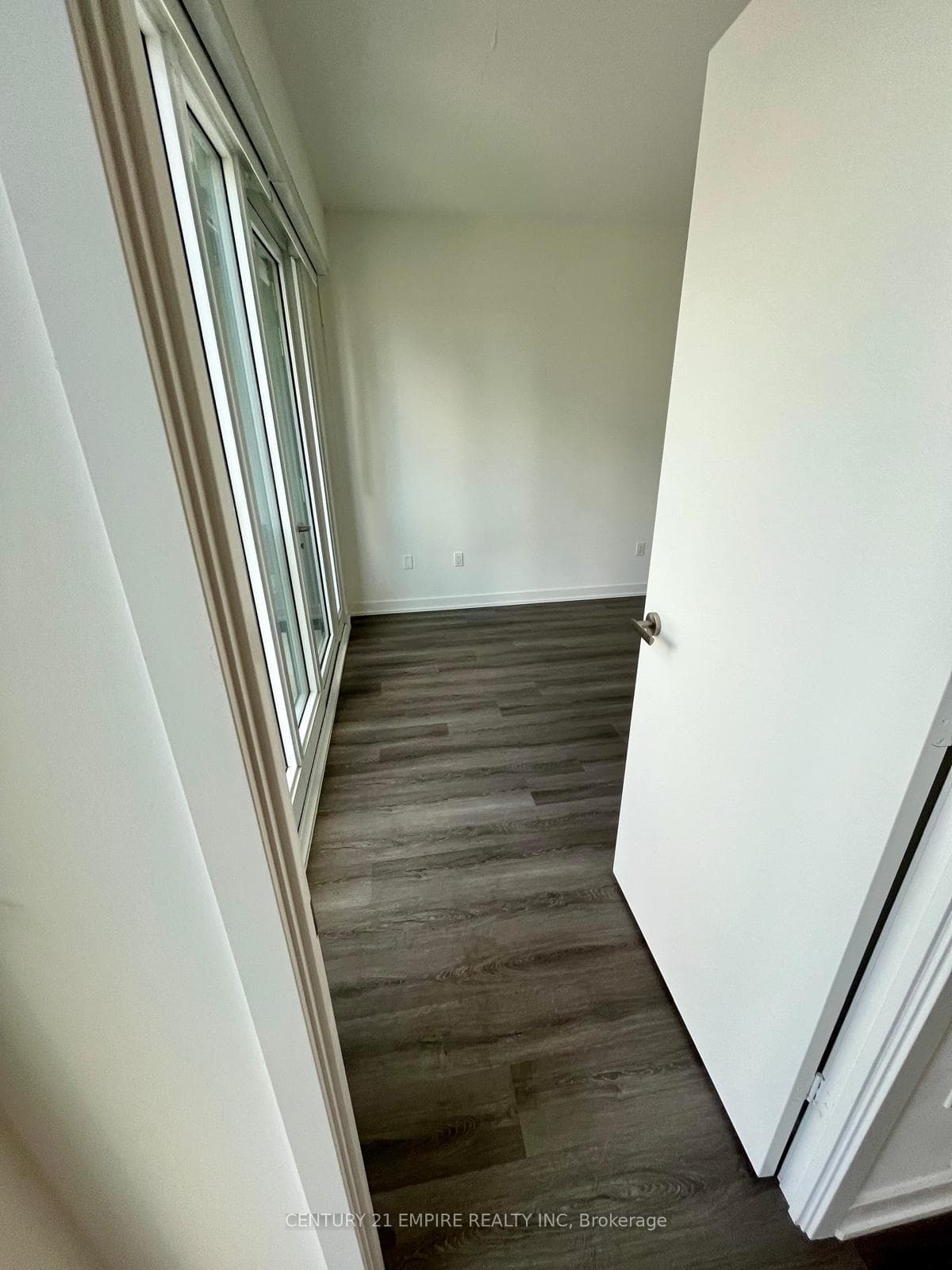 3883 Quartz Road Unit 204, Mississauga, ON L5B 0M4 - Photo 1