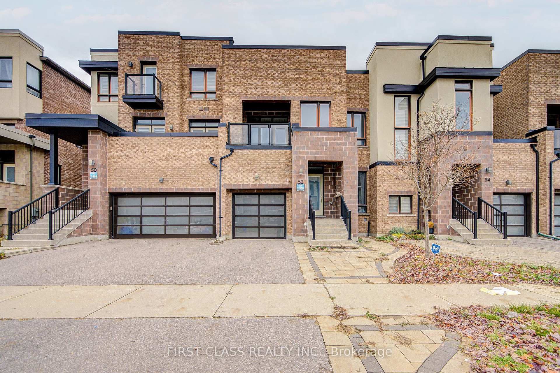 52 Helliwell Crescent, Richmond Hill, ON L4E 1C7 - Photo 1