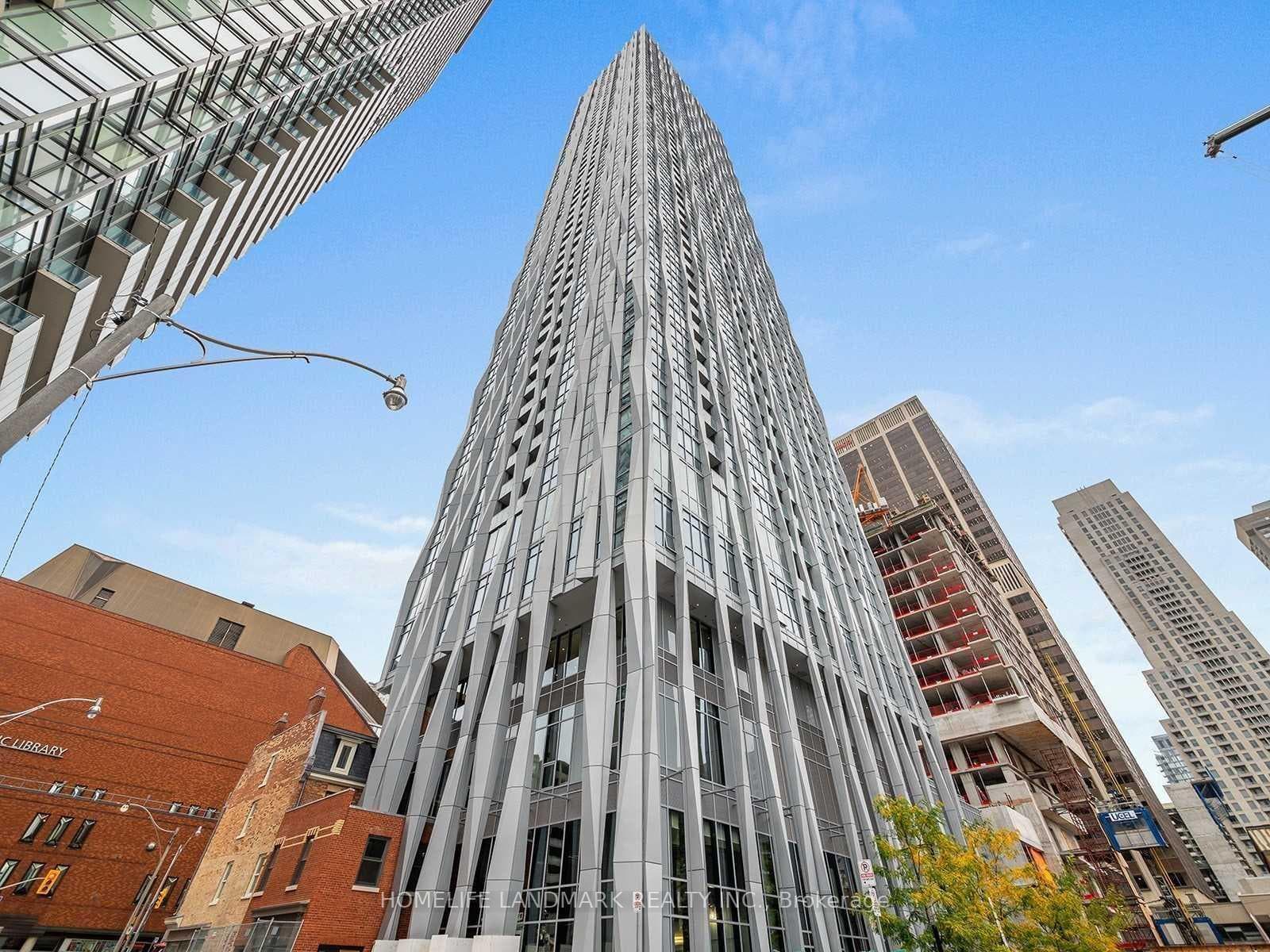 1 Yorkville Avenue Unit 5509, Annex / Yorkville / Summerhill, ON M4W 0B1 - Photo 1