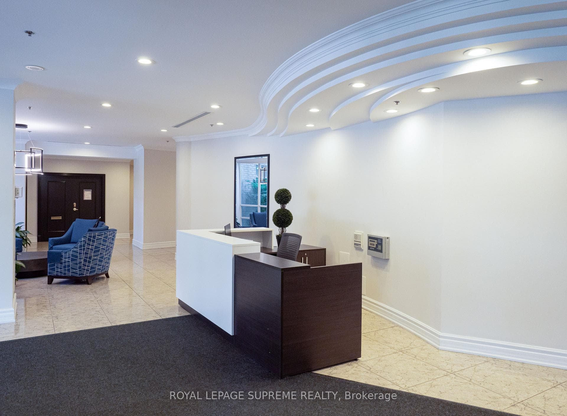 3 Ellesmere Street Unit 408, Richmond Hill, ON L4B 4N2 - Photo 1