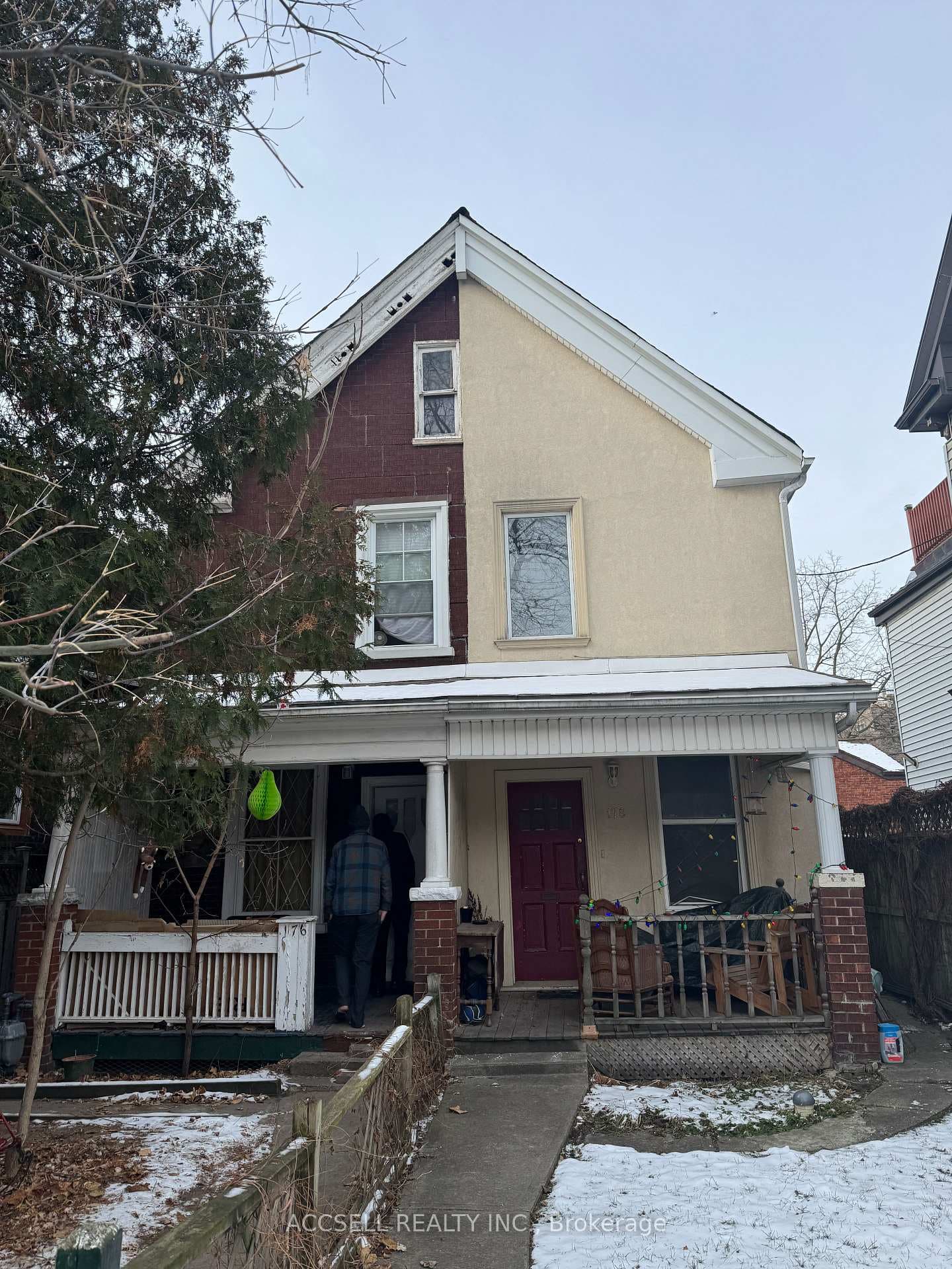 176 Brunswick Avenue, Toronto C01