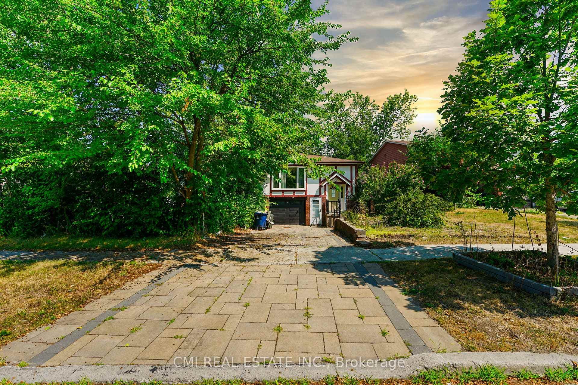 50 Apache Trail, Hillcrest Village / Bayview Village, ON M2H 2H7 - Photo 1