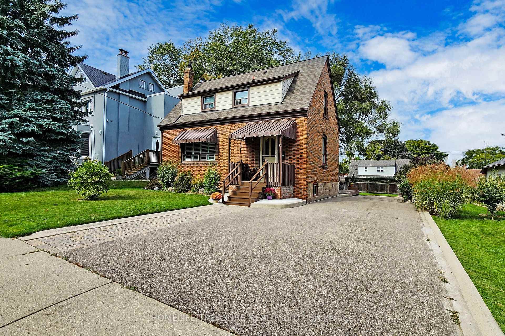 6 Robert Street, York / Weston, ON M9N 2J5 - Photo 1