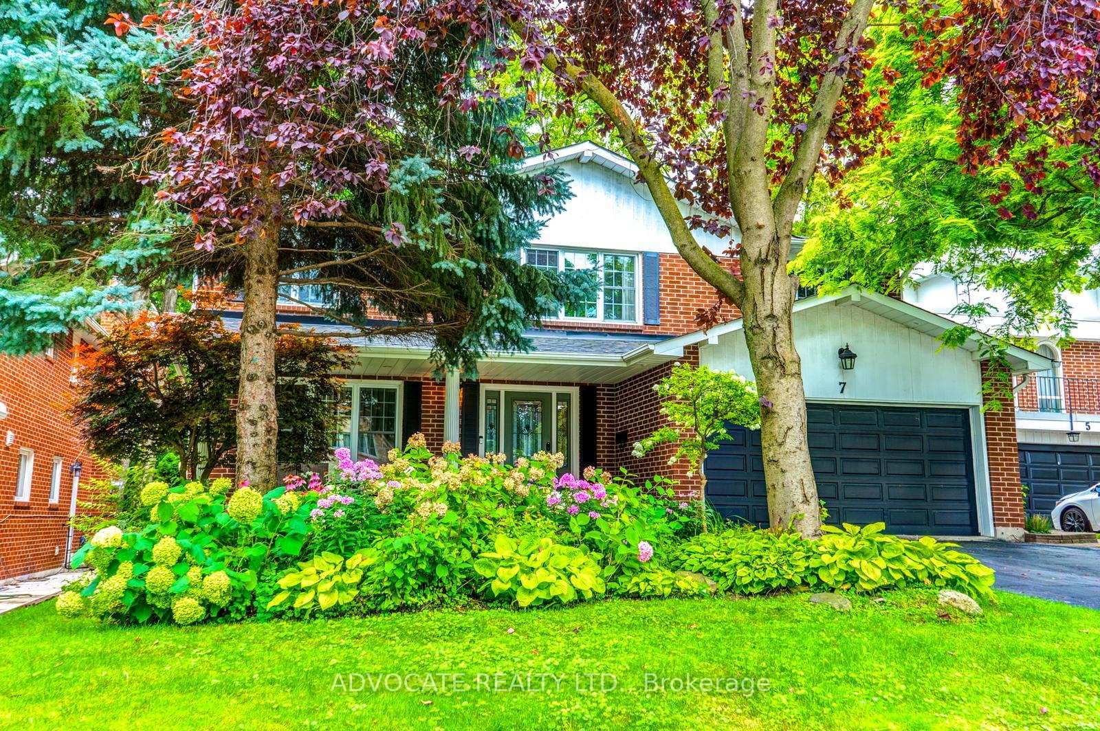 7 Poplar Heights Drive, Etobicoke (Islington / Rexdale), ON M9A 5A1 - Photo 1