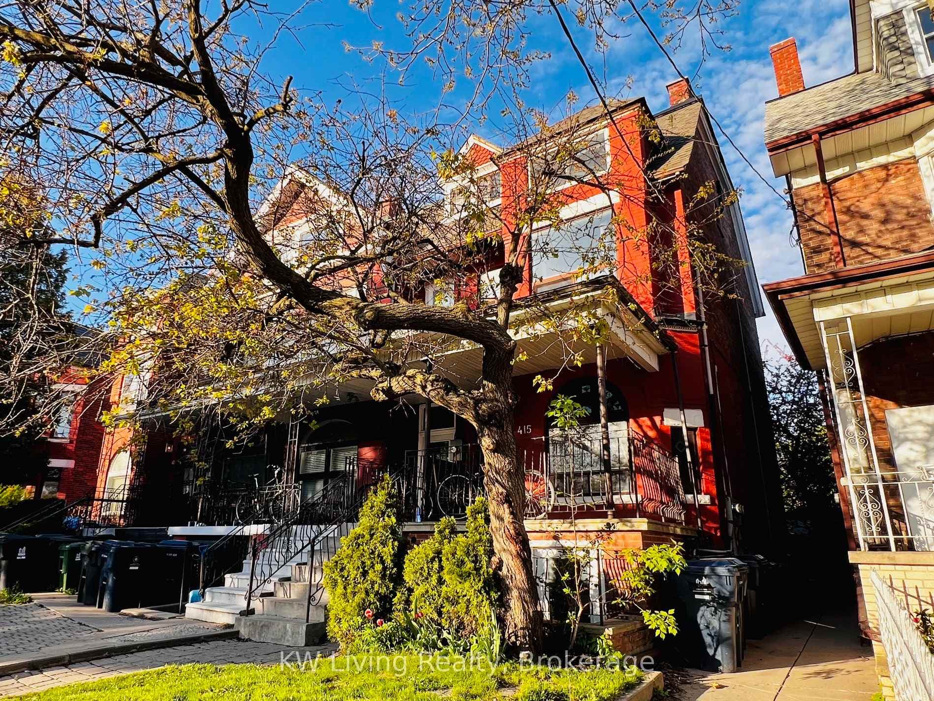 415 Manning Avenue Unit Main, Toronto C01