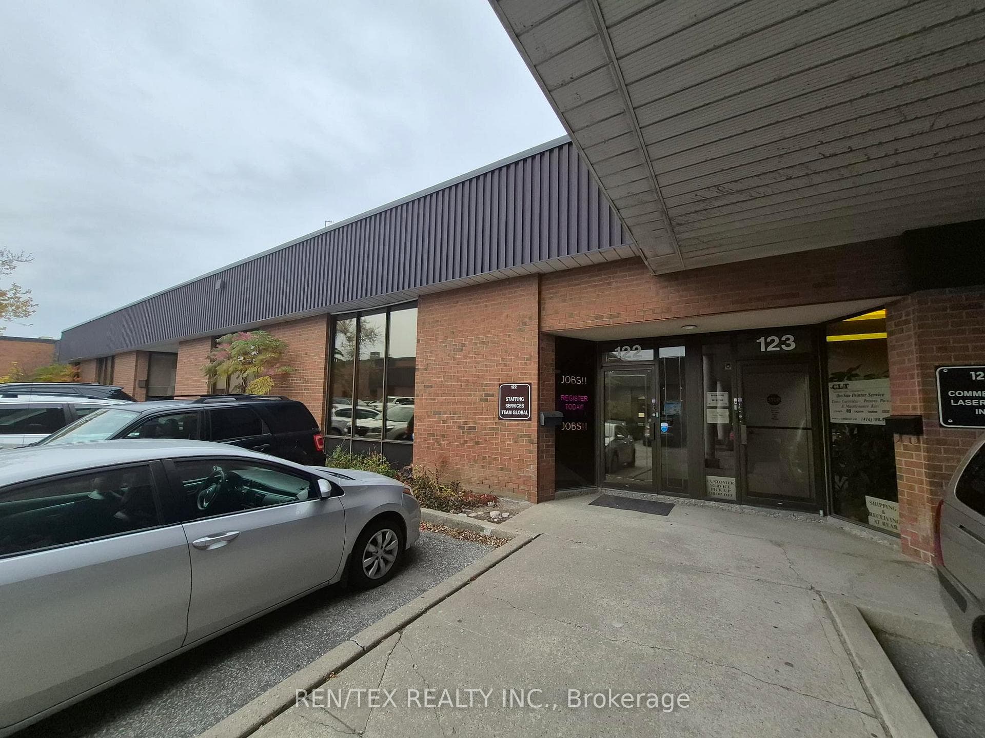 5050 Dufferin Street Unit 122, Toronto W05