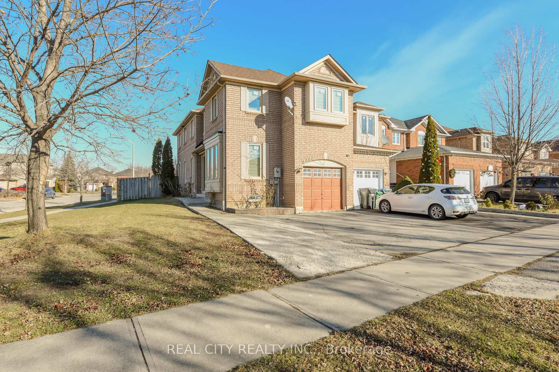 7020 Black Walnut Trail, Mississauga, ON L5N 7N7 - Photo 1