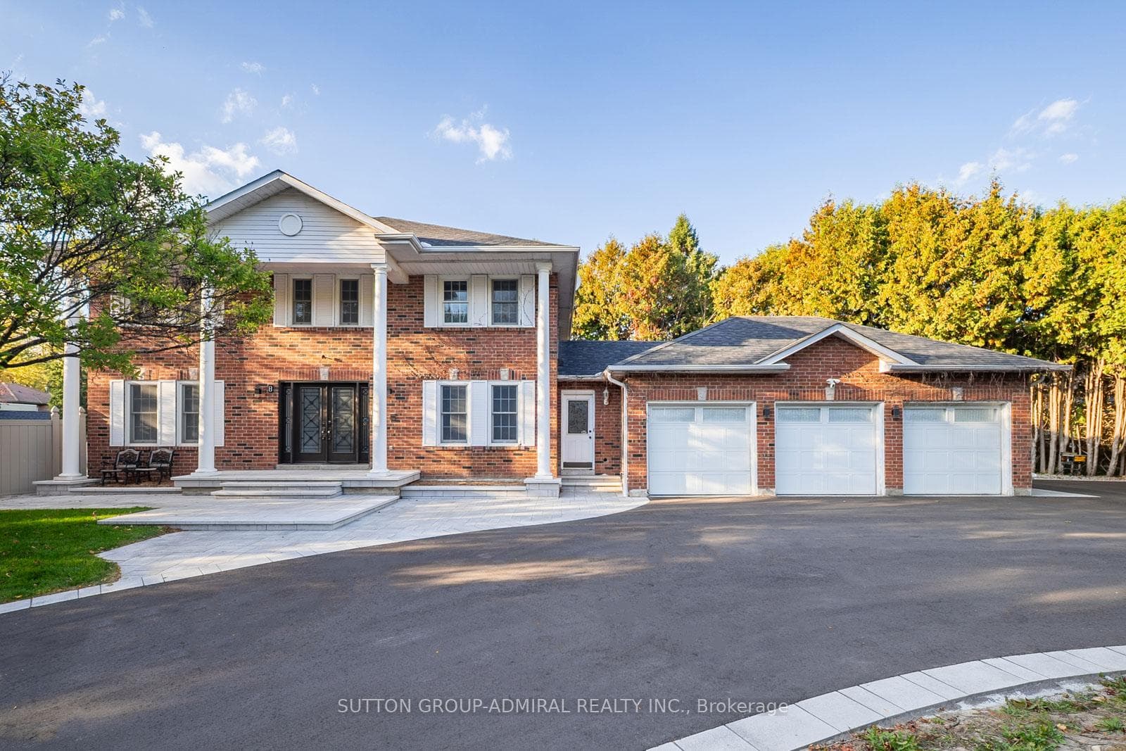 8 Beaufort Hills Road, Richmond Hill, ON L4E 2N5 - Photo 1