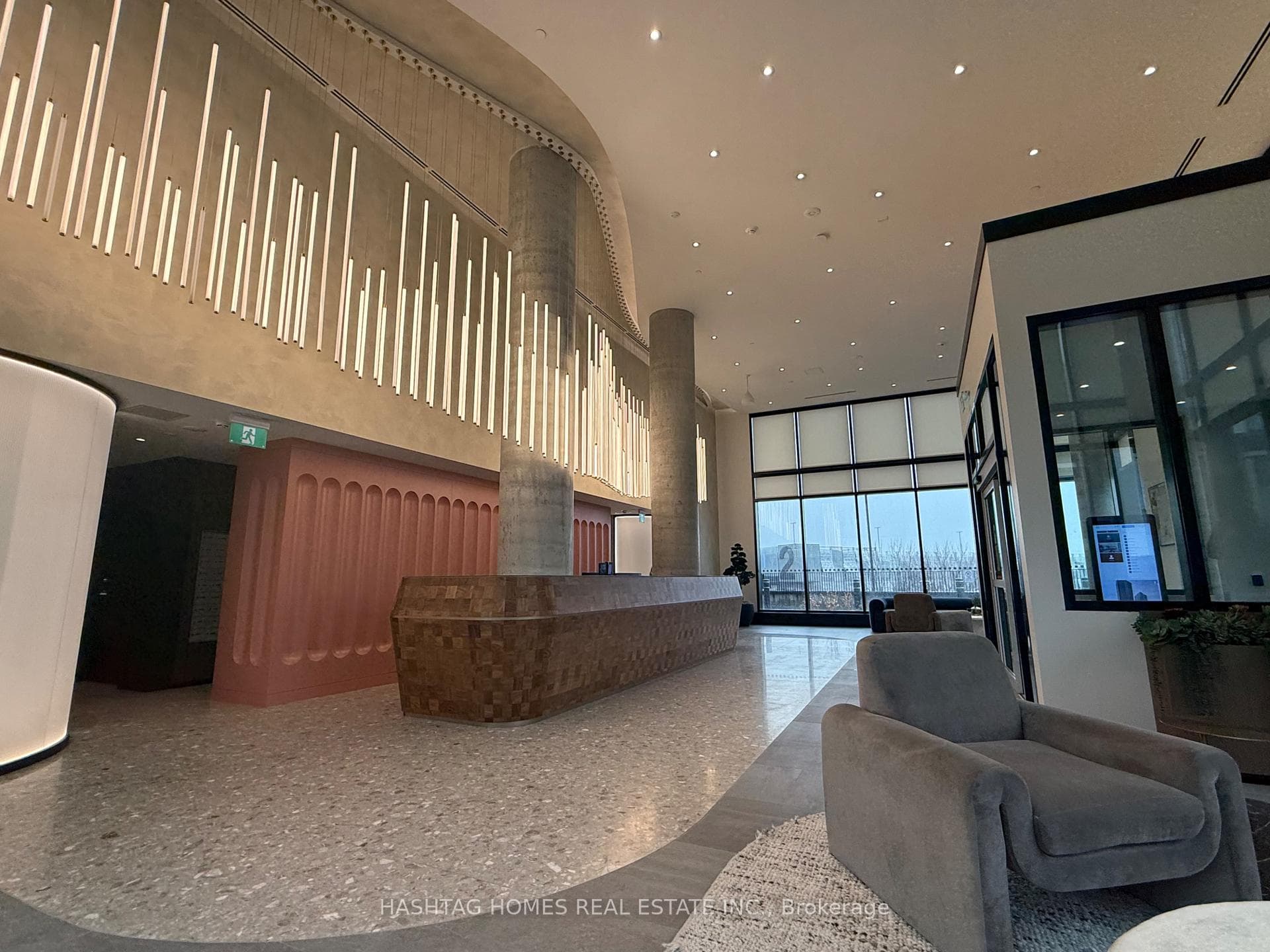 25 Wellington Street Unit 810, Kitchener, ON N2G 0G5 - Photo 1