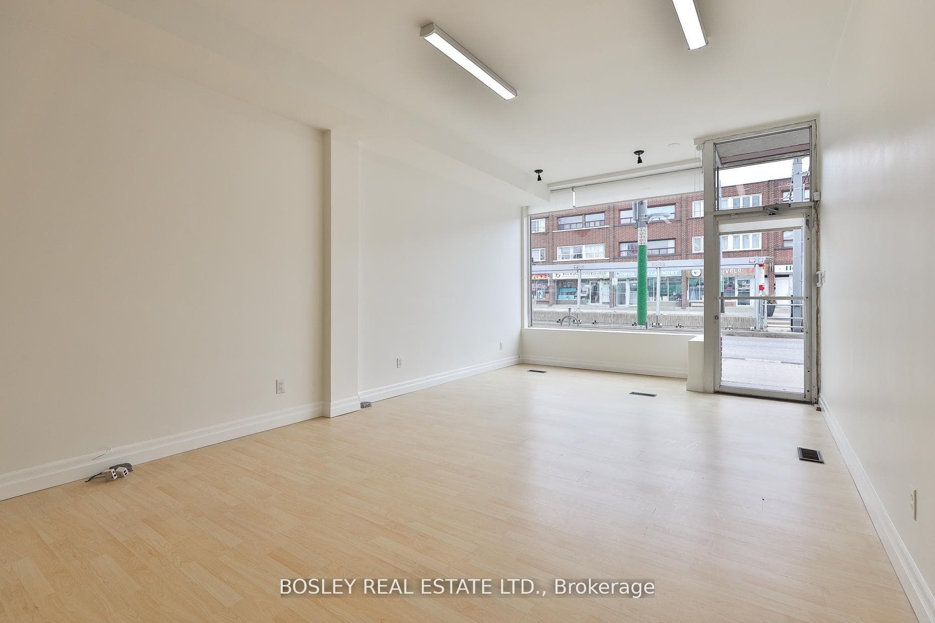 1674 St Clair Avenue, Keelesdale / Eglinton West, ON M6N 1H8 - Photo 1