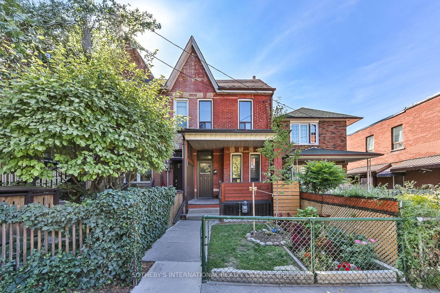 278 Clinton Street, Downtown Toronto / Waterfront, ON M6G 2Y6 - Photo 1