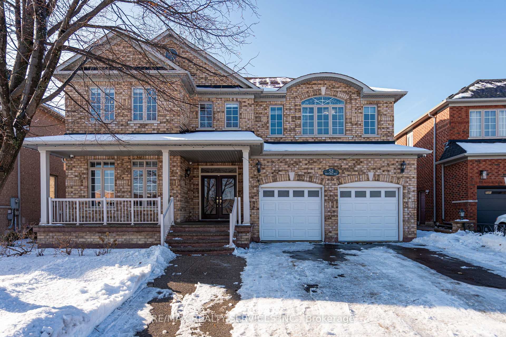 52 Mount Royal Circle, Brampton, ON L6P 2K4 - Photo 1