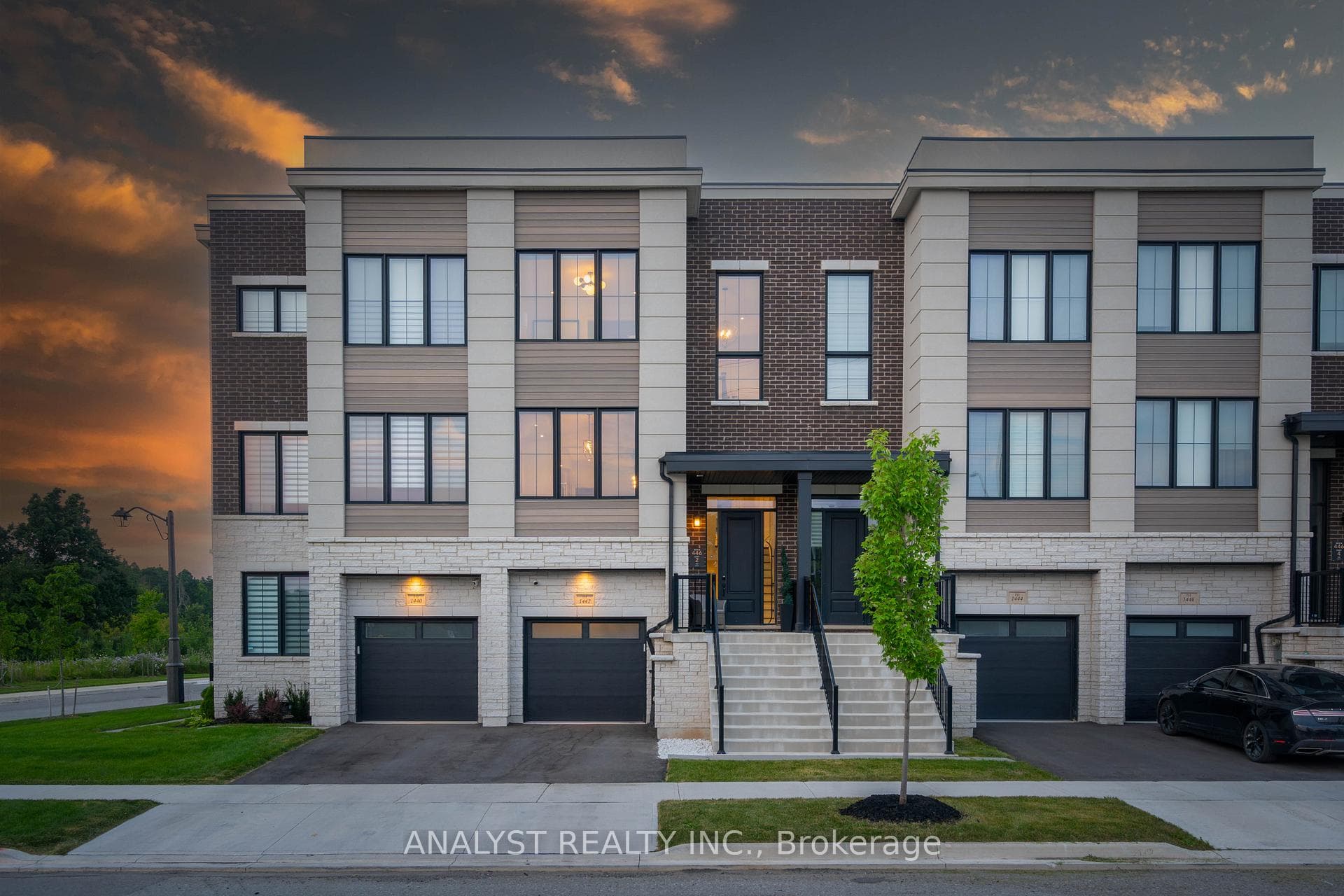 1442 Yellow Rose Circle, Oakville, ON L6M 5L2 - Photo 1