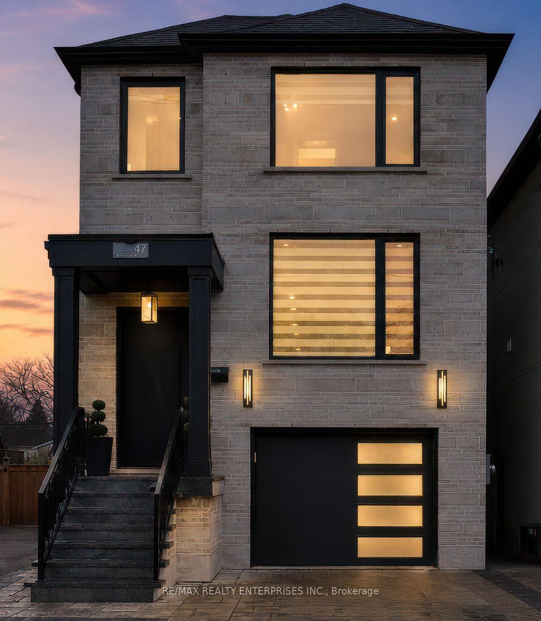 47 Thirteenth Street, Liberty Village / Parkdale / South Parkdale, ON M8V 3H3 - Photo 1