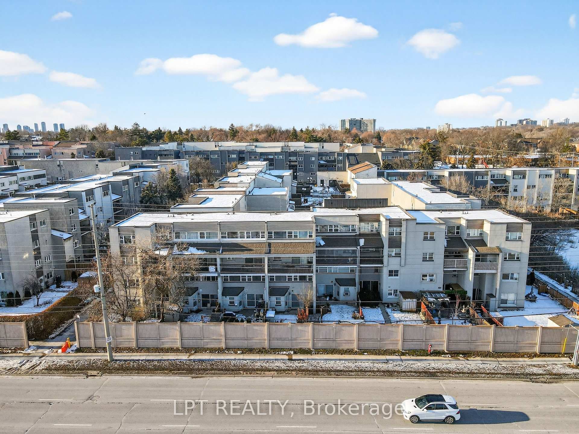 3040 Constitution Boulevard Unit 103, Mississauga, ON L4Y 3X7 - Photo 1