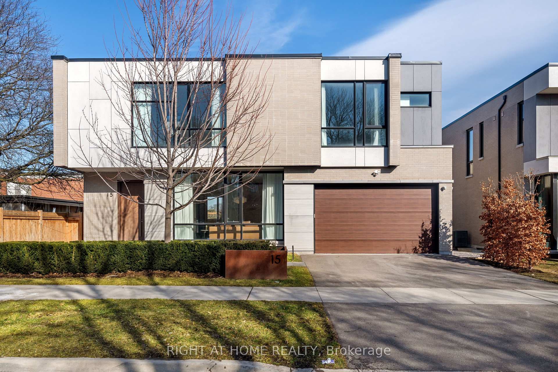 15 Fairmeadow Avenue, Bridle Path / York Mills / Hoggs Hollow, ON M2P 0A5 - Photo 1