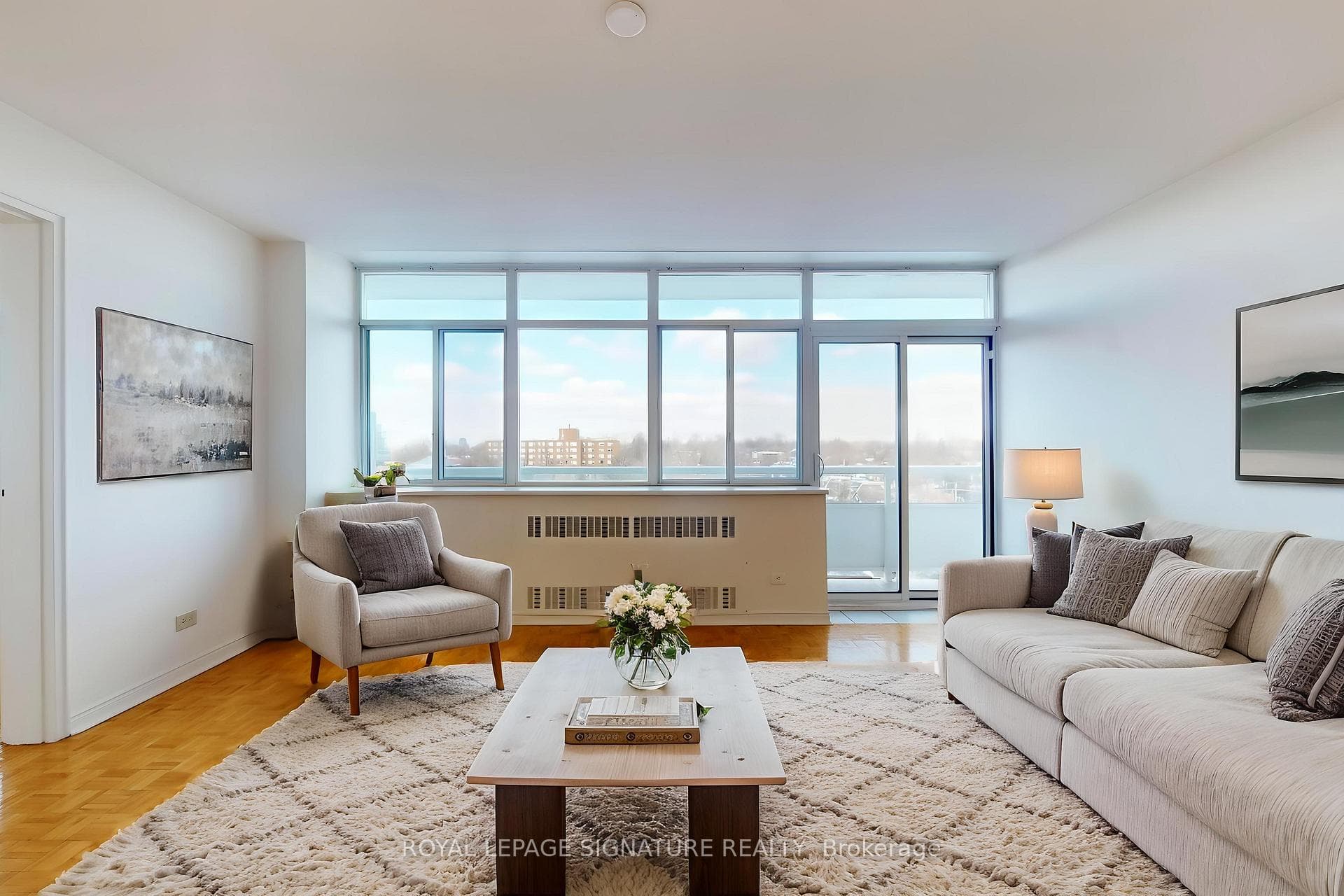 580 Christie Street Unit 814, Annex / Yorkville / Summerhill, ON M6G 3E3 - Photo 1